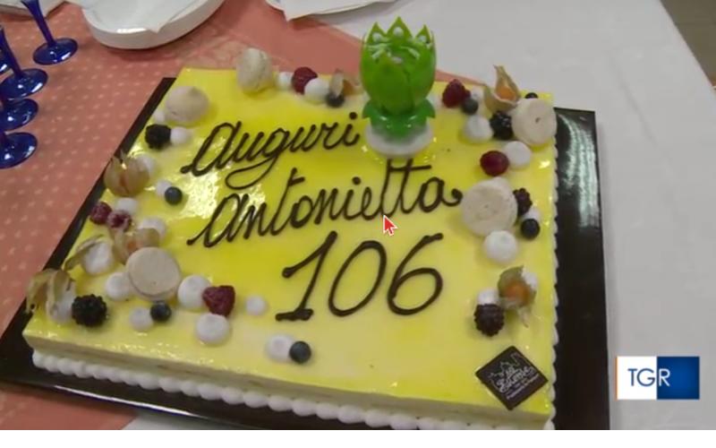 Torta per i 106 anni